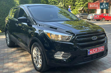 Внедорожник / Кроссовер Ford Escape 2017 в Трускавце