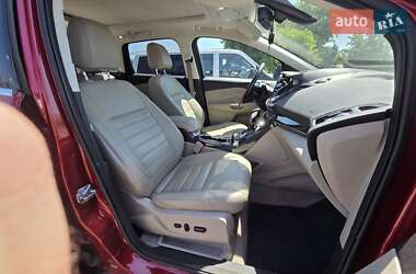 Внедорожник / Кроссовер Ford Escape 2015 в 