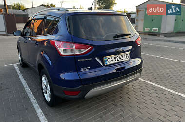 Внедорожник / Кроссовер Ford Escape 2014 в 