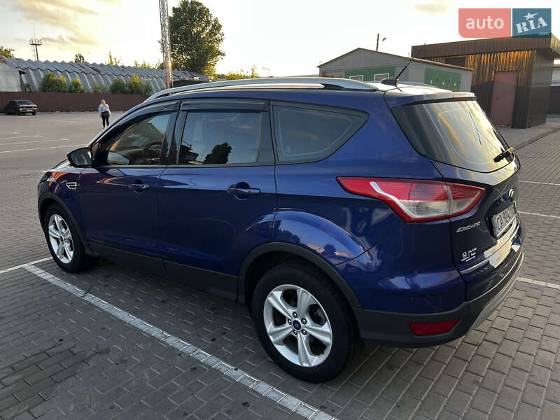 Внедорожник / Кроссовер Ford Escape 2014 в Черкассах