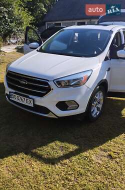 Позашляховик / Кросовер Ford Escape 2017 в Кременці