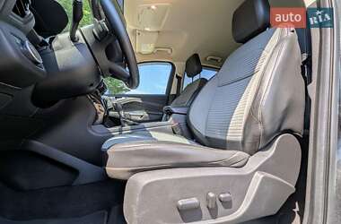 Внедорожник / Кроссовер Ford Escape 2018 в 
