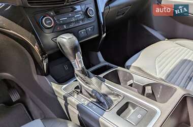 Внедорожник / Кроссовер Ford Escape 2018 в 