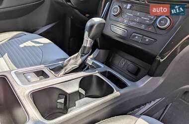 Внедорожник / Кроссовер Ford Escape 2018 в 