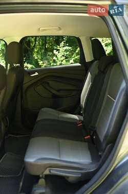 Внедорожник / Кроссовер Ford Escape 2014 в 