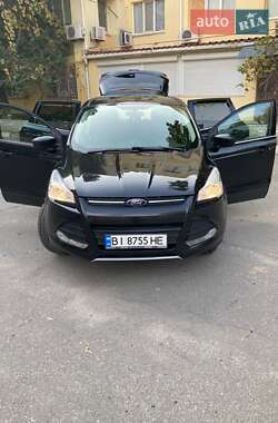 Внедорожник / Кроссовер Ford Escape 2012 в 