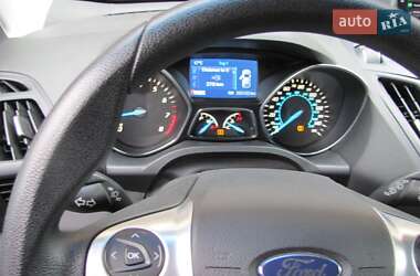 Внедорожник / Кроссовер Ford Escape 2013 в 