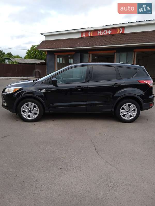Внедорожник / Кроссовер Ford Escape 2012 в Мене