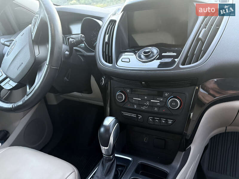 Внедорожник / Кроссовер Ford Escape 2018 в Днепре