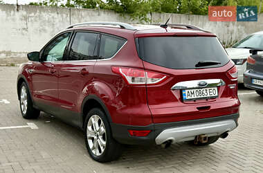 Внедорожник / Кроссовер Ford Escape 2014 в 