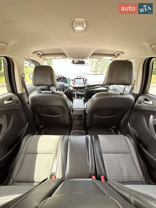 Позашляховик / Кросовер Ford Escape 2016 в Сумах