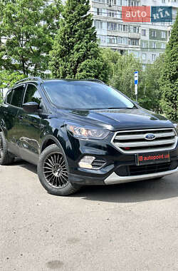 Внедорожник / Кроссовер Ford Escape 2016 в 