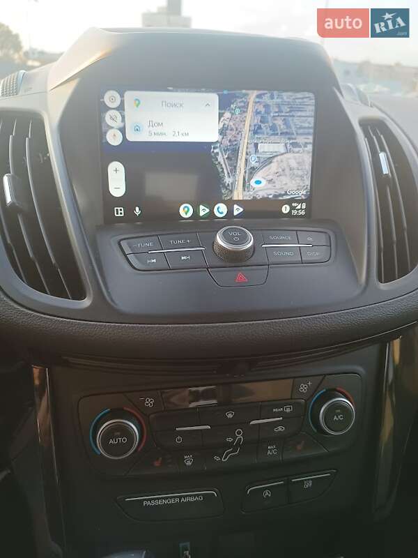 Внедорожник / Кроссовер Ford Escape 2018 в Киеве