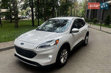 Внедорожник / Кроссовер Ford Escape 2021 в 