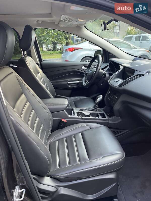 Внедорожник / Кроссовер Ford Escape 2019 в Черкассах