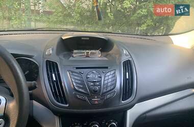 Внедорожник / Кроссовер Ford Escape 2015 в 