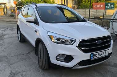 Позашляховик / Кросовер Ford Escape 2018 в Кривому Розі
