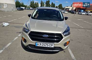 Внедорожник / Кроссовер Ford Escape 2018 в Киеве