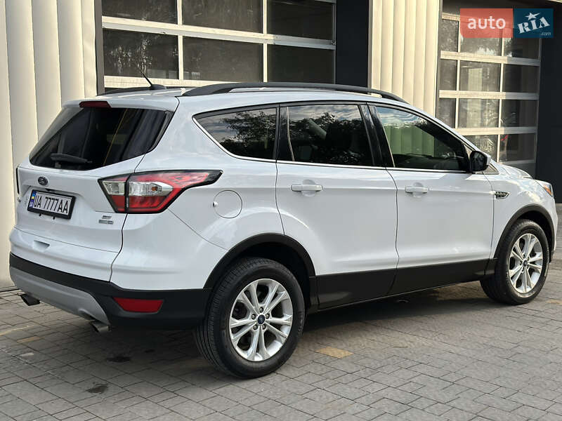 Внедорожник / Кроссовер Ford Escape 2018 в Дрогобыче
