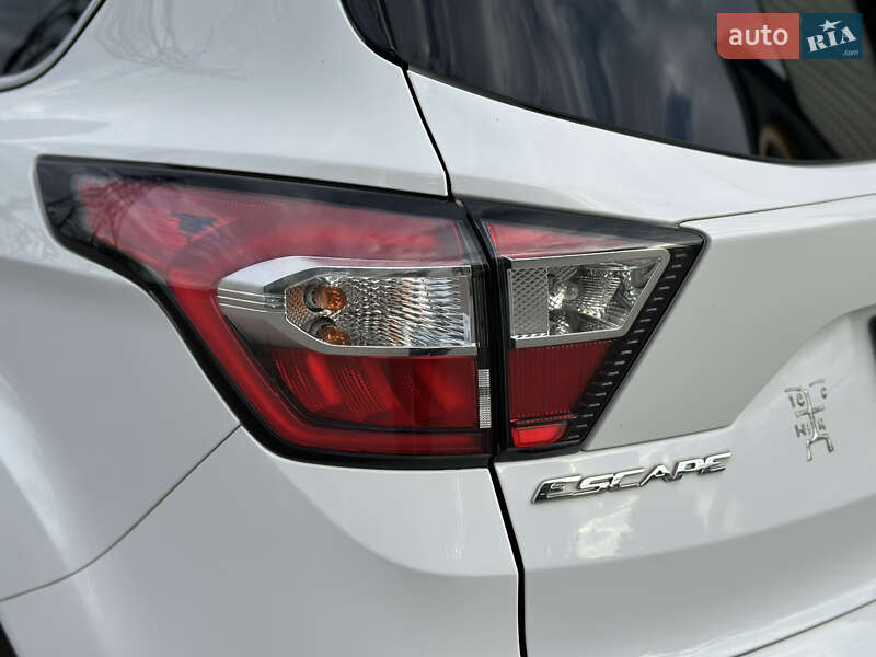 Внедорожник / Кроссовер Ford Escape 2018 в Дрогобыче