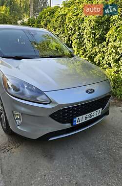 Внедорожник / Кроссовер Ford Escape 2021 в 