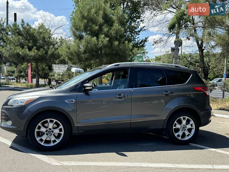 Внедорожник / Кроссовер Ford Escape 2015 в Одессе