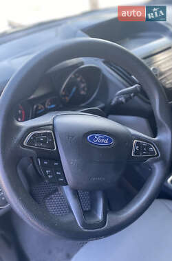 Позашляховик / Кросовер Ford Escape 2016 в 