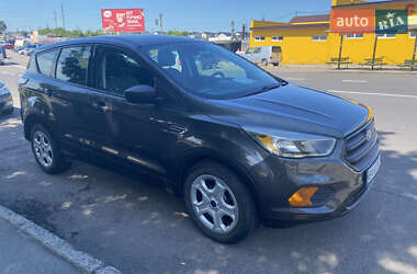 Позашляховик / Кросовер Ford Escape 2016 в 