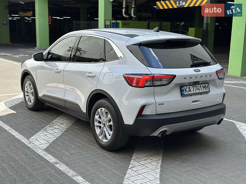 Позашляховик / Кросовер Ford Escape 2020 в Києві