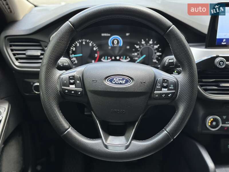 Позашляховик / Кросовер Ford Escape 2020 в Києві