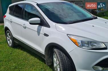Внедорожник / Кроссовер Ford Escape 2014 в 