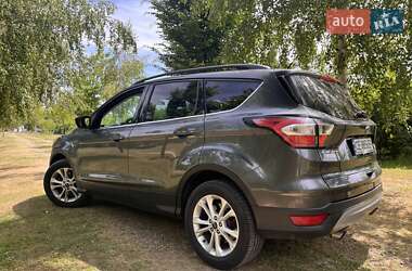 Позашляховик / Кросовер Ford Escape 2017 в 