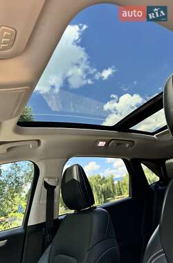 Внедорожник / Кроссовер Ford Escape 2021 в 