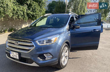 Позашляховик / Кросовер Ford Escape 2017 в 