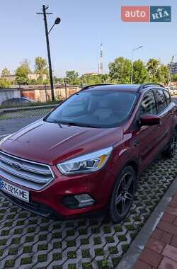 Внедорожник / Кроссовер Ford Escape 2017 в Львове