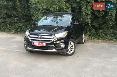 Внедорожник / Кроссовер Ford Escape 2016 в 