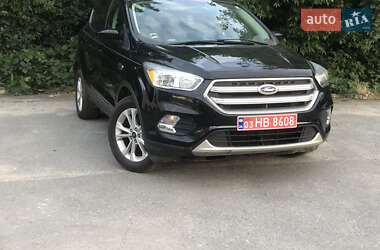Внедорожник / Кроссовер Ford Escape 2016 в 