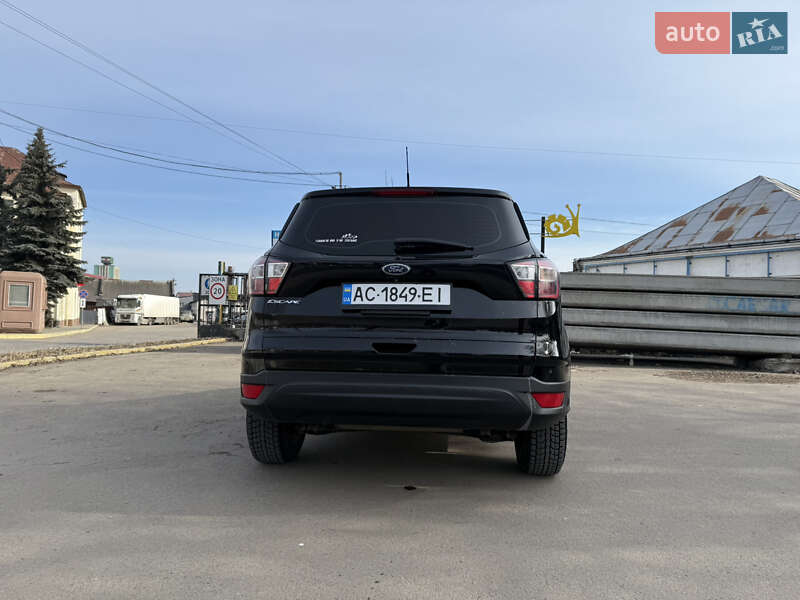 Внедорожник / Кроссовер Ford Escape 2017 в Львове