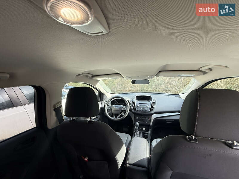 Внедорожник / Кроссовер Ford Escape 2017 в Львове
