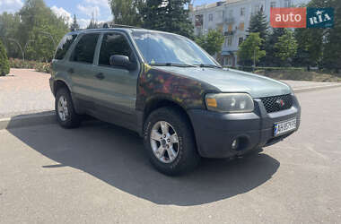 Внедорожник / Кроссовер Ford Escape 2006 в 