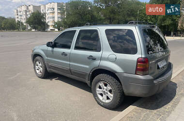 Внедорожник / Кроссовер Ford Escape 2006 в 