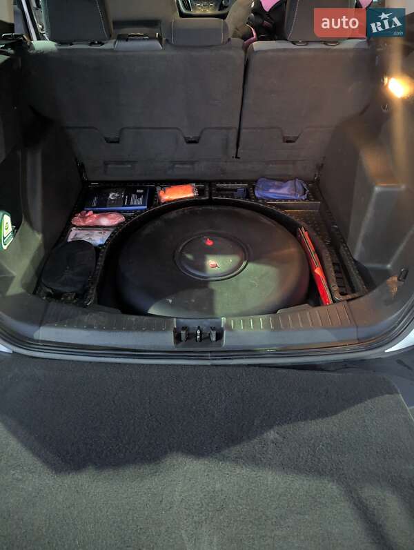 Внедорожник / Кроссовер Ford Escape 2017 в Тернополе фото 16 Внедорожник / Кроссовер Ford Escape 2017 в Тернополе