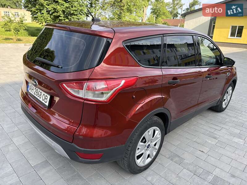 Внедорожник / Кроссовер Ford Escape 2014 в Чорткове