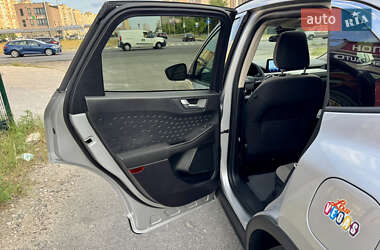 Внедорожник / Кроссовер Ford Escape 2020 в 