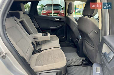 Внедорожник / Кроссовер Ford Escape 2020 в 
