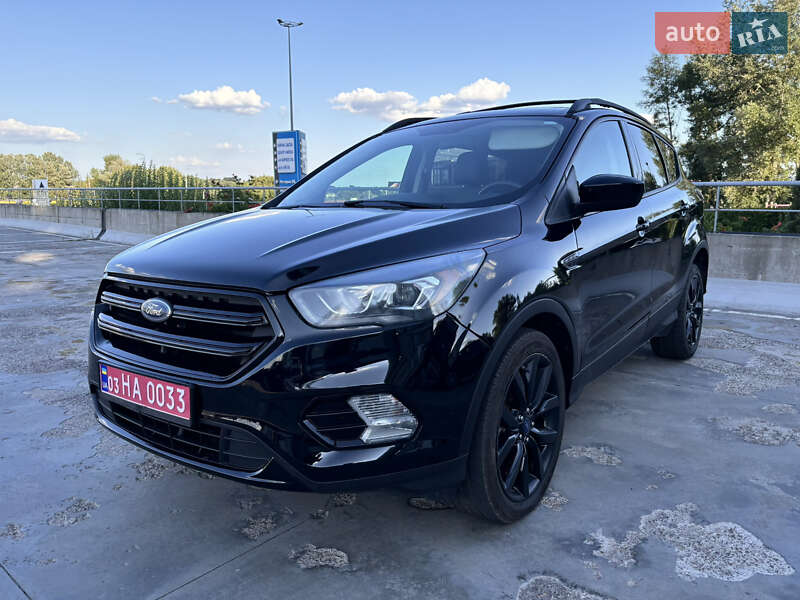 Внедорожник / Кроссовер Ford Escape 2016 в Киеве