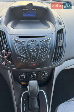 Внедорожник / Кроссовер Ford Escape 2013 в 