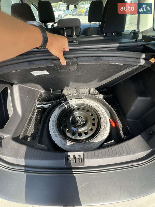 Внедорожник / Кроссовер Ford Escape 2017 в Белой Церкви