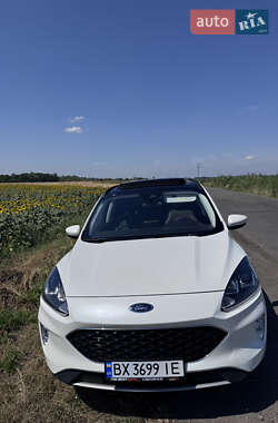 Внедорожник / Кроссовер Ford Escape 2021 в 