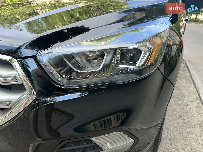 Внедорожник / Кроссовер Ford Escape 2016 в Днепре
